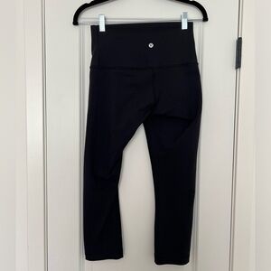 Lululemon black legging size 6
